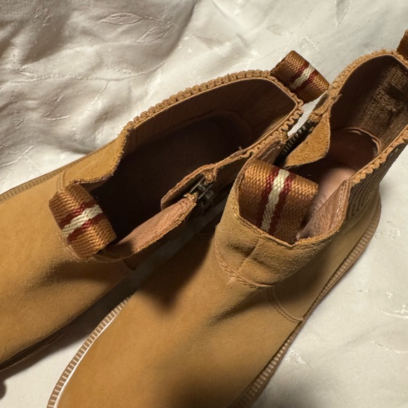 Madewell Henry Lugsole Boots - Suede (NEW) - Picture 2 of 3